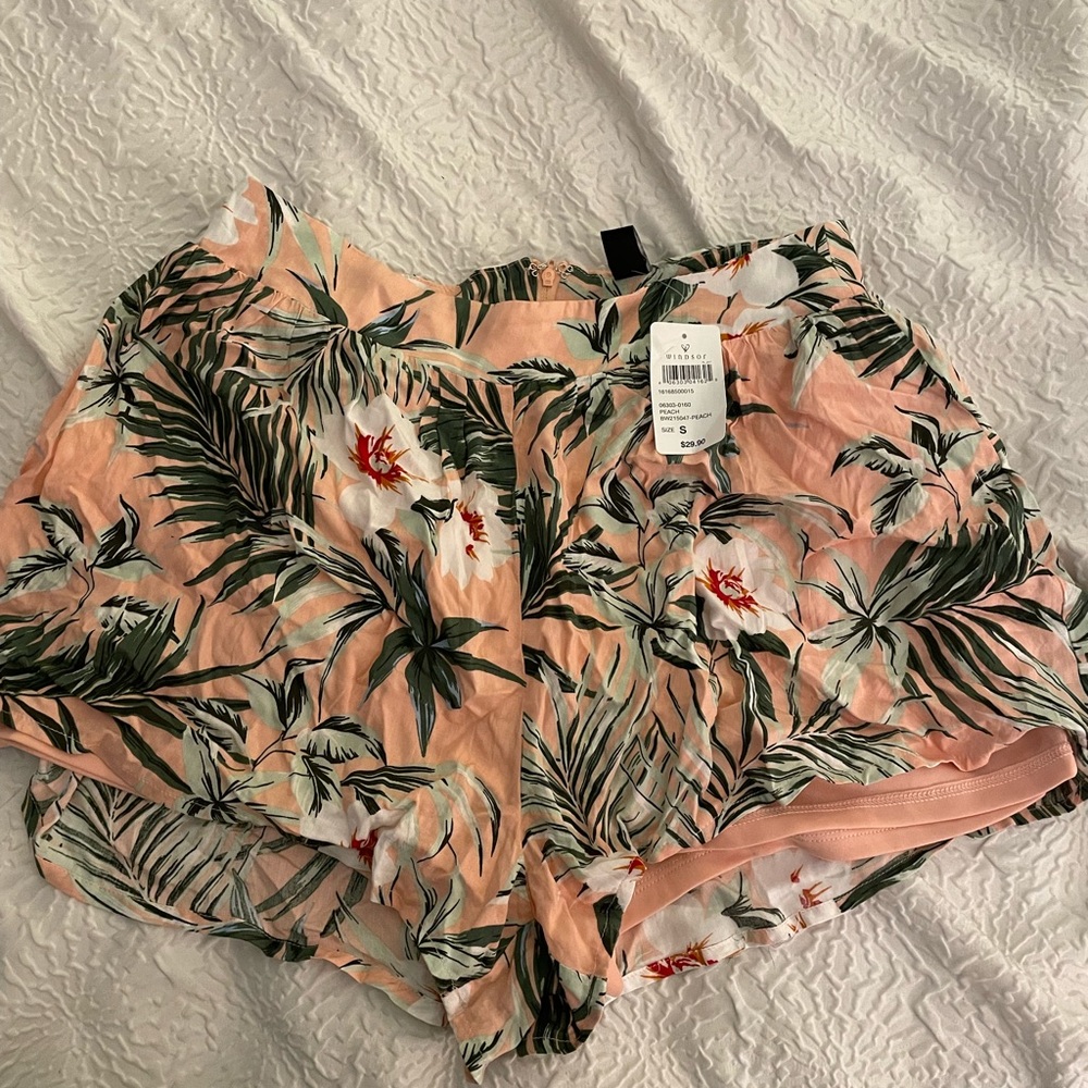 Windsor tropical shorts size S